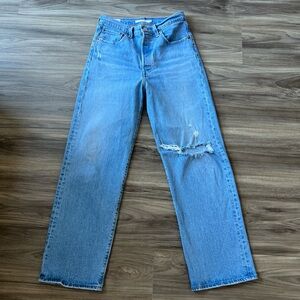 Ribcage Straight Levi Jeans Size 28